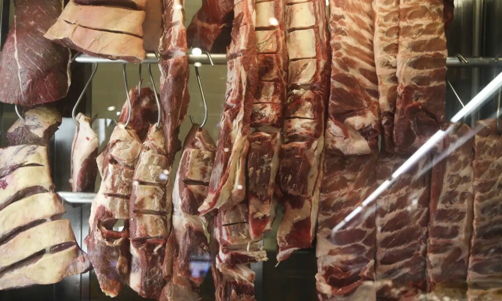 cota-chinesa-faz-exportacao-de-carne-bovina-recuar-27,1%-em-agosto