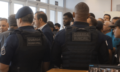 seguranca-e-reforcada-na-camara-apos-briga-durante-julgamento-que-pode-cassar-vini-oliveira