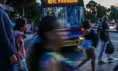 pesquisa-aponta-que-solidao-e-exaustao-ampliam-abstencao-nas-urnas