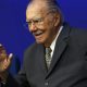 sarney-e-internado-no-sirio-libanes-para-tratar-pneumonia