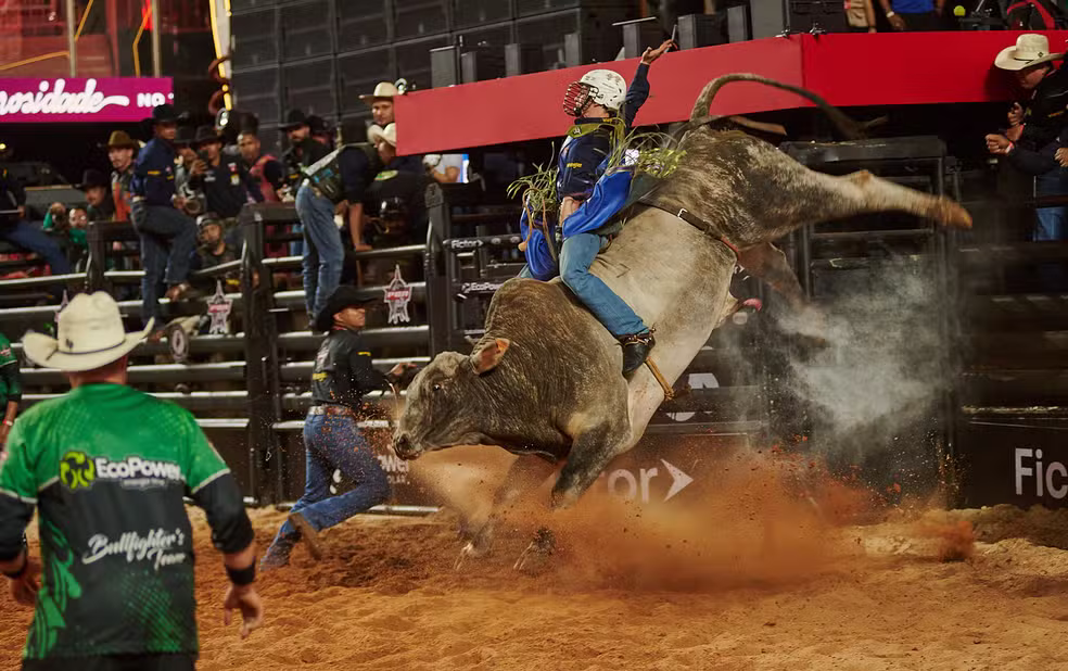jaguariuna-rodeo-festival-tera-etapa-da-pbr-com-premiacao-de-r$-100-mil