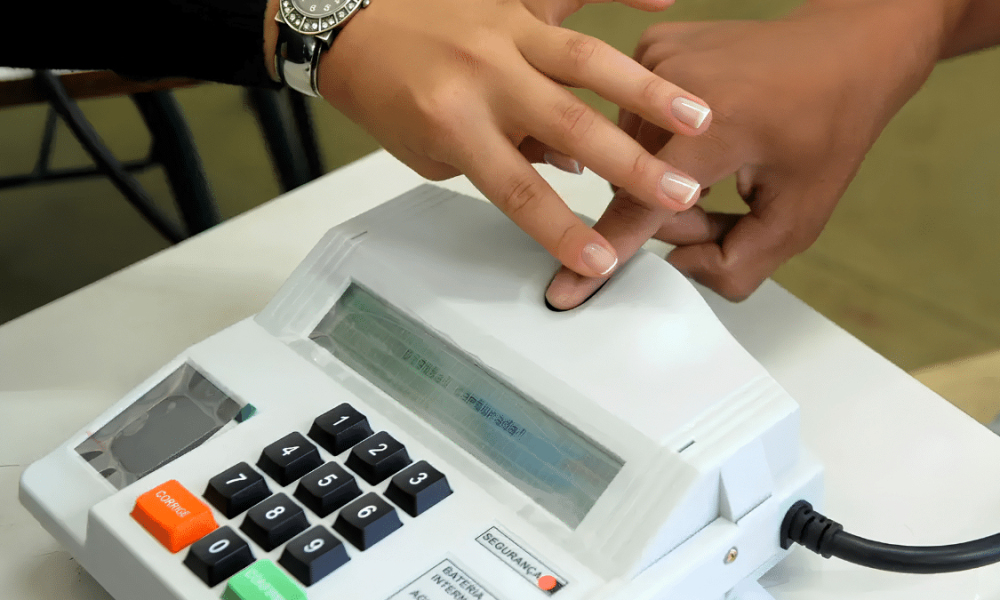 biometria-no-voto:-saiba-quem-podera-validar-a-identidade-na-hora-e-como-isso-vai-funcionar