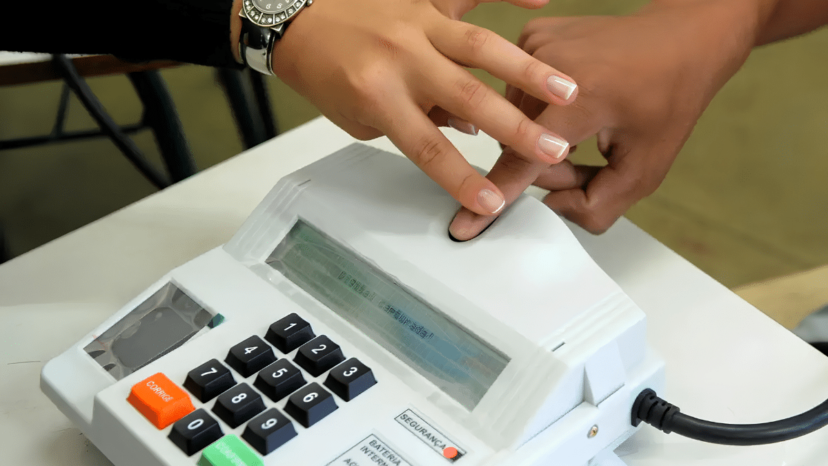 biometria-no-voto:-saiba-quem-podera-validar-a-identidade-na-hora-e-como-isso-vai-funcionar