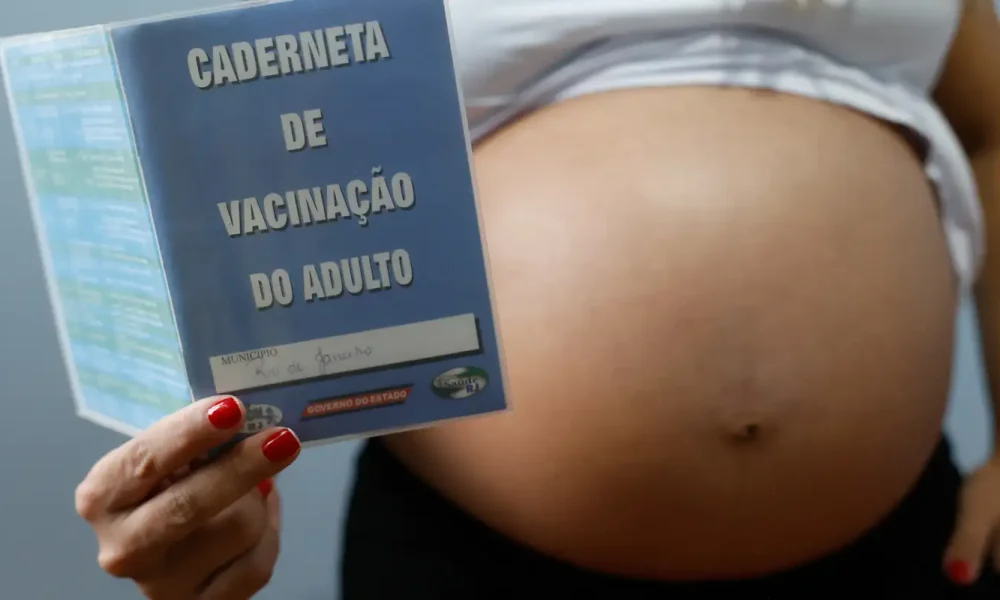resistencia-as-vacinas-contra-gripe-e-covid-coloca-gestantes-em-risco