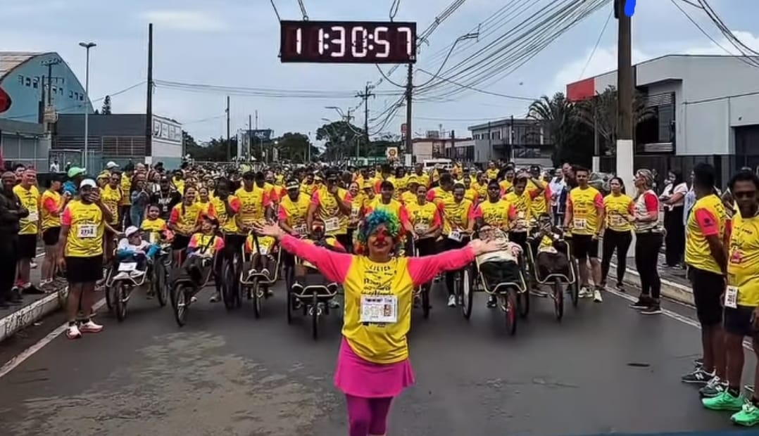 AMERICANA CORREU POR ALGUÉM: 4ª CORRIDA PERNAS DA ALEGRIA LEVA INCLUSÃO E EMOÇÃO ÀS RUAS