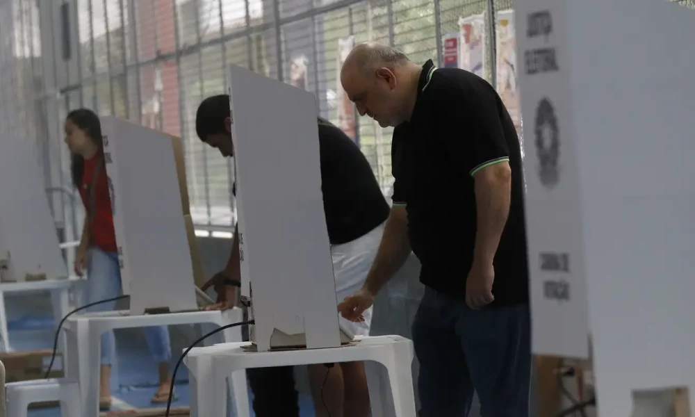 eleicoes-2026:-saiba-o-que-pode-e-o-que-nao-pode-no-dia-da-votacao