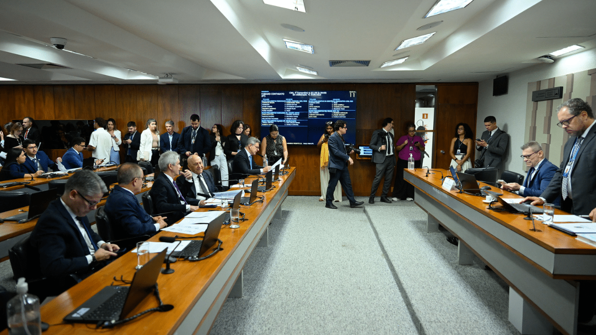 datafolha:-disputa-pelo-senado-em-sp-fica-mais-acirrada;-veja-o-cenario