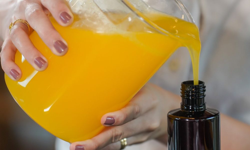 anvisa:-veja-a-lista-de-cosmeticos-que-podem-ter-fabricacao-artesanal