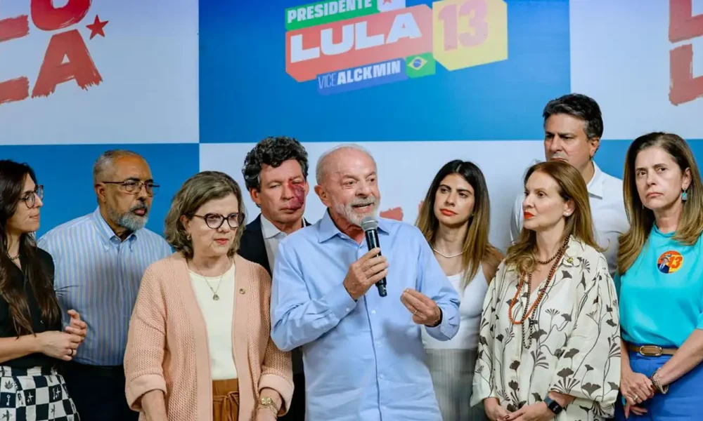 lula-celebra-avanco-do-fim-da-6×1-e-defende-investimento-publico