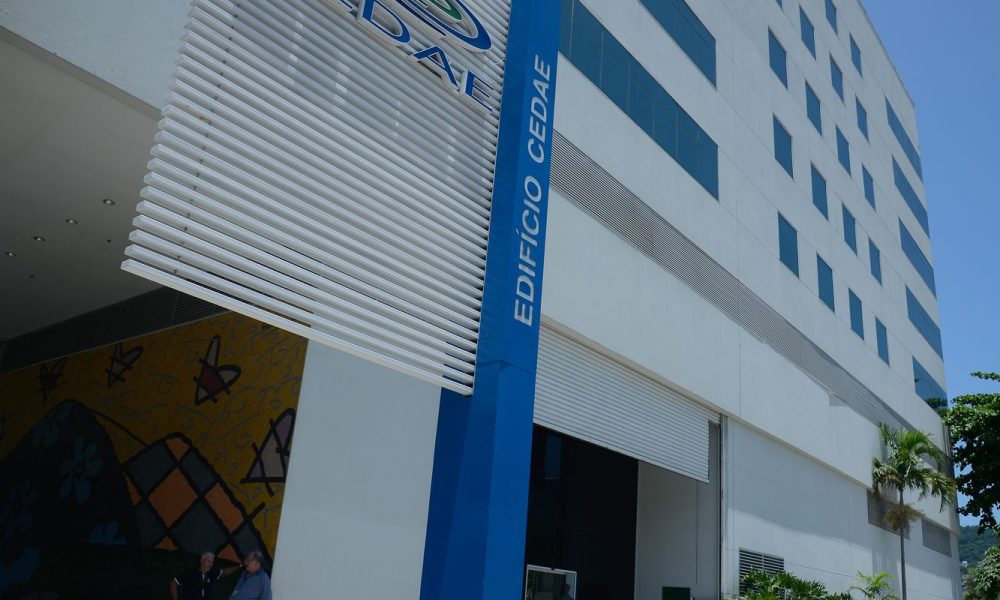 governo-do-rj-identifica-desvios-de-r$-400-milhoes-na-cedae-saude