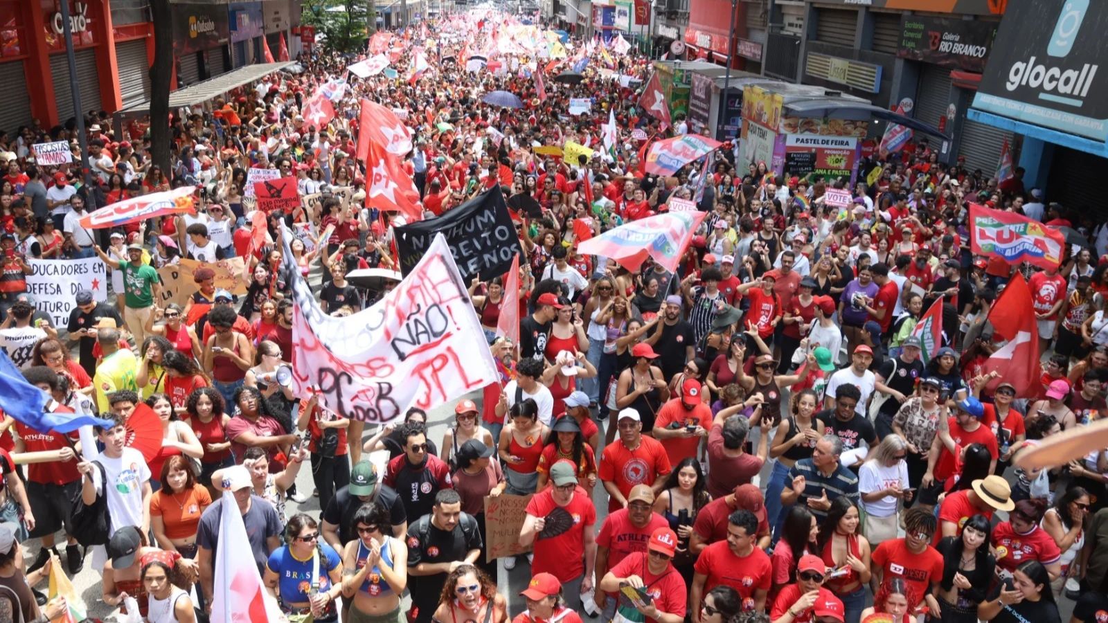apoiadores-de-lula-fazem-ato-no-centro-de-campinas