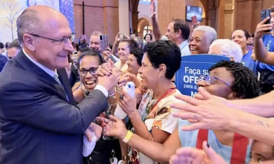 em-aparecida,-alckmin-pede-isencao-da-justica-eleitoral