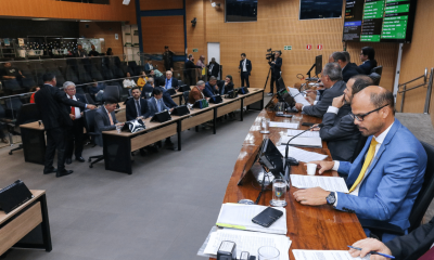 justica-manda-camara-de-campinas-extinguir-100-cargos-comissionados