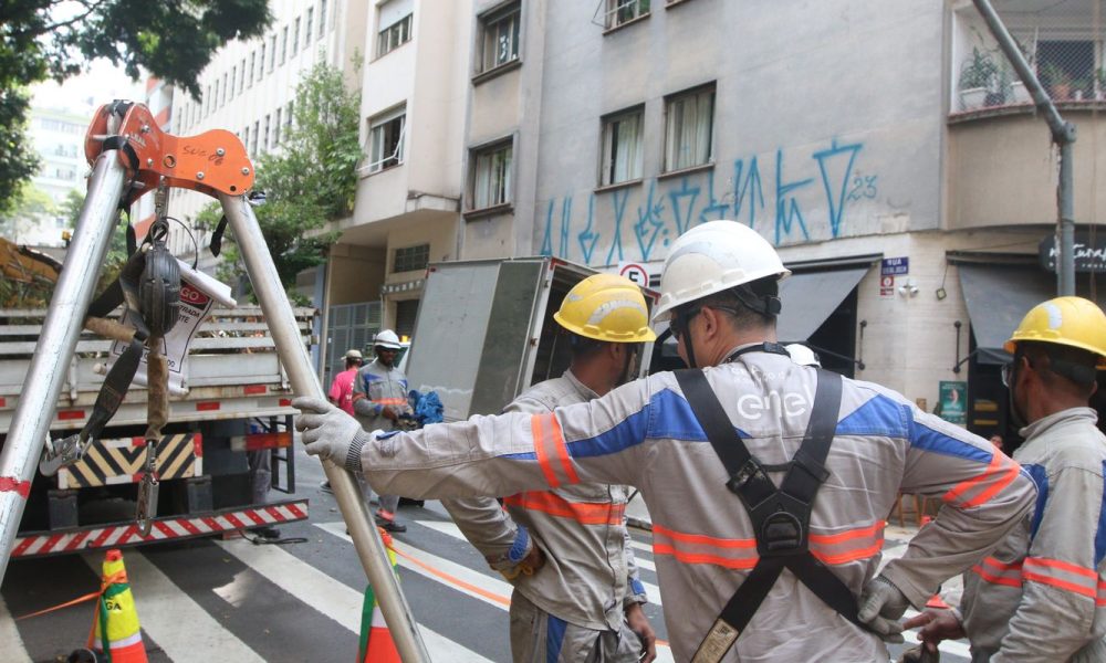 procon-paulistano-multa-enel-por-falhas-no-fornecimento-de-energia