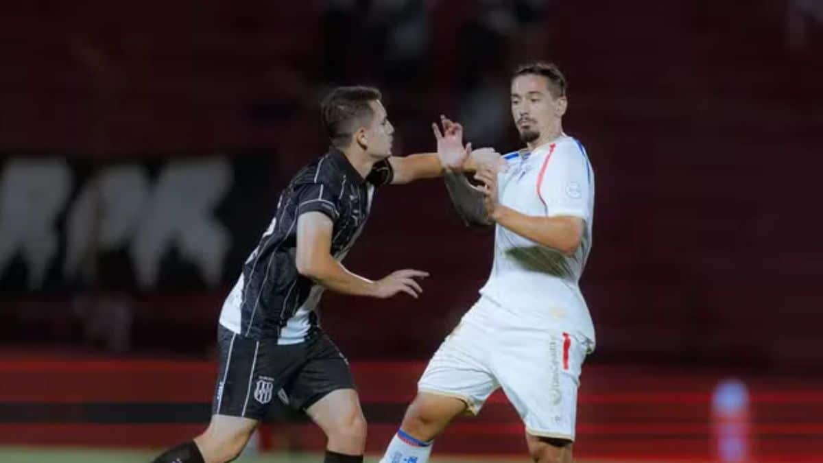 ponte-preta-sai-atras,-vira-o-jogo,-mas-cede-empate-ao-fortaleza-na-serie-b