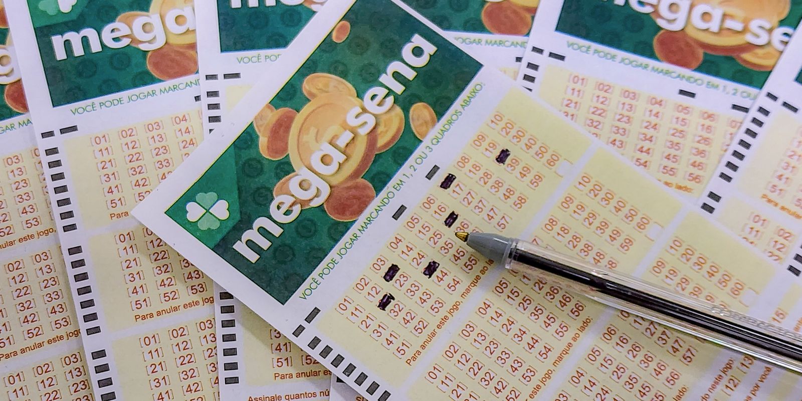 mega-sena-nao-tem-ganhador;-premio-acumula-para-r$-305-milhoes
