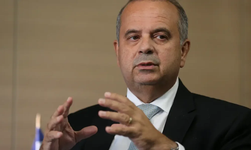 coordenador-de-campanha-se-diz-surpreso-com-fuga-de-flavio