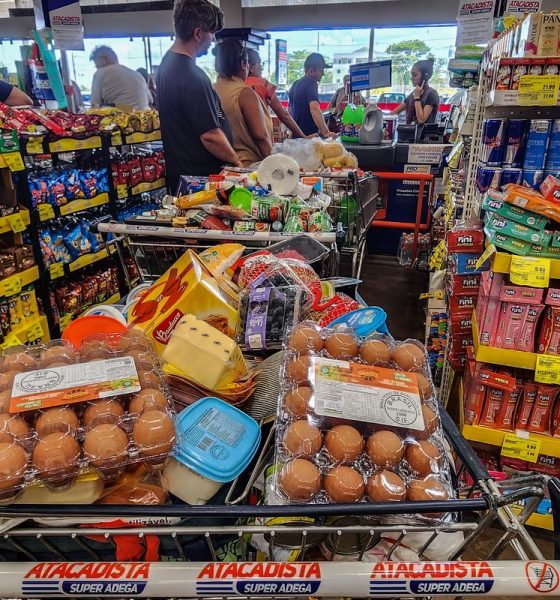 consumo-de-alimentos-cresce-apos-proibicao-das-bets-no-pais,-diz-abras